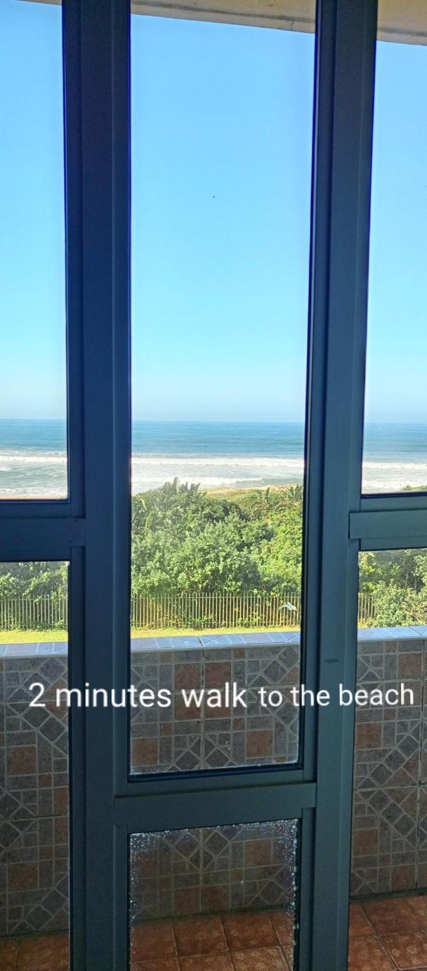 Breezy Seaview- On The Beach Amanzimtoti Buitenkant foto